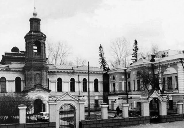 Томск. Помещение краеведческого музея, где в 1942-1944 г. размещалась севастопольская коллекция.